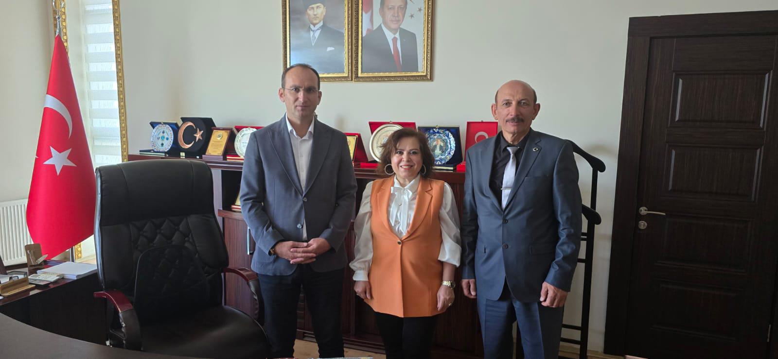 Nevşehirli Ayşe Paslanmaz 1. Afşin Eshab-ı Kehf Şiir Şöleni'ne Katıldı
